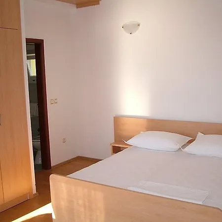 Apartment Antula Primosten